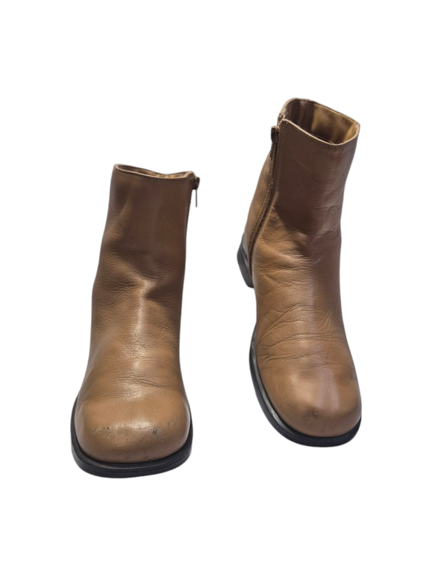 Bota N°38 cuero