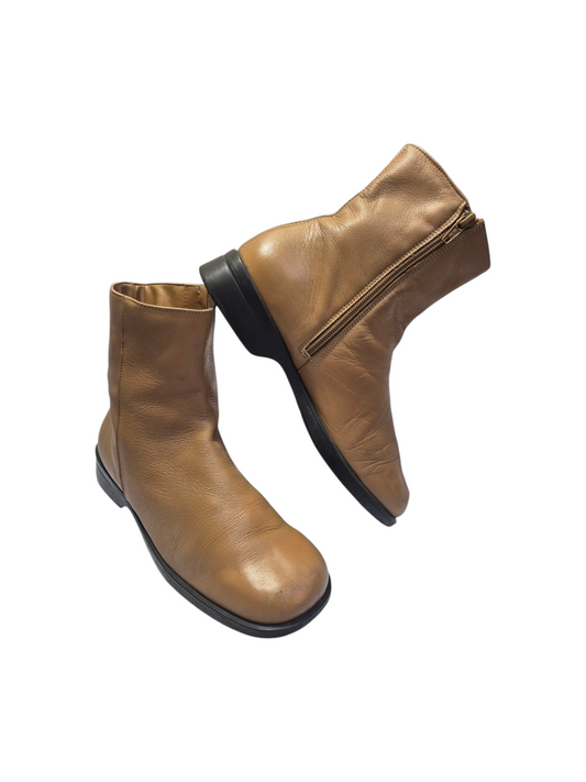 Bota N°38 cuero
